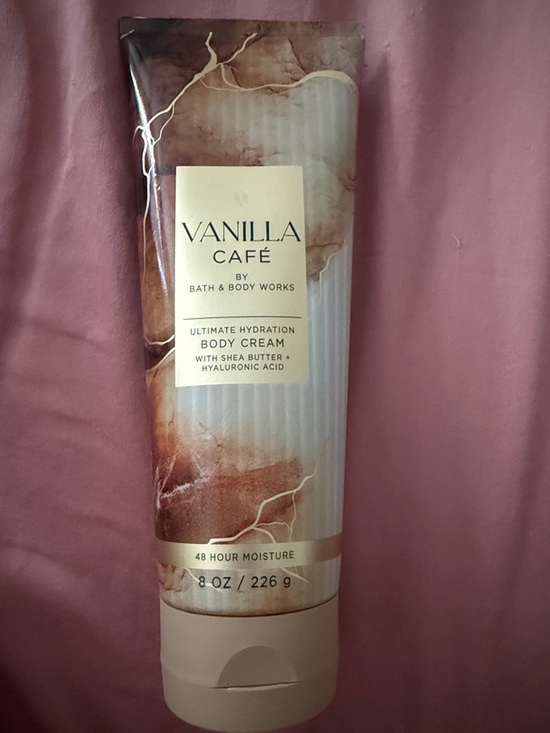 Bath & Body Works Other - Bath & Body Works Vanilla Café Ultimate Hydration Body Cream